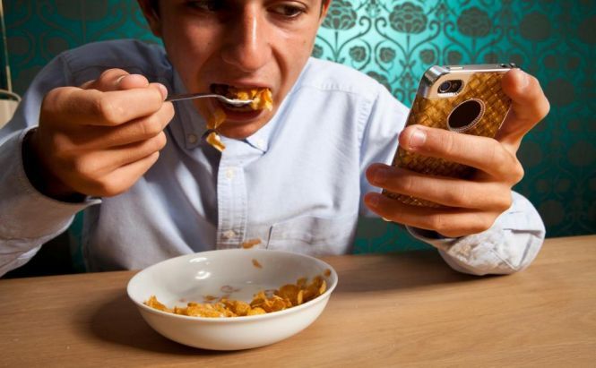 Smartphones Are To Utter Health Warnings