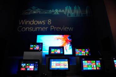 Windows 8: The Future Flagmanship Program of Microsoft
